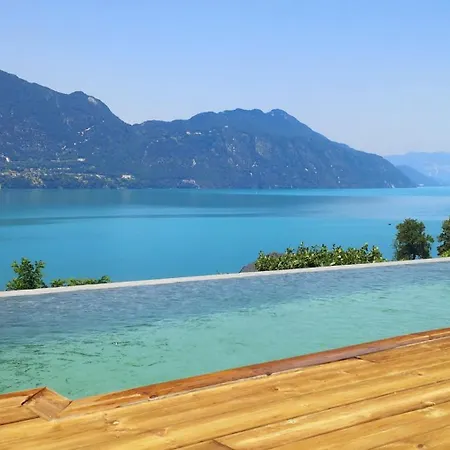 Tiny-pool-lake Capsule hotel Viviers-du-Lac